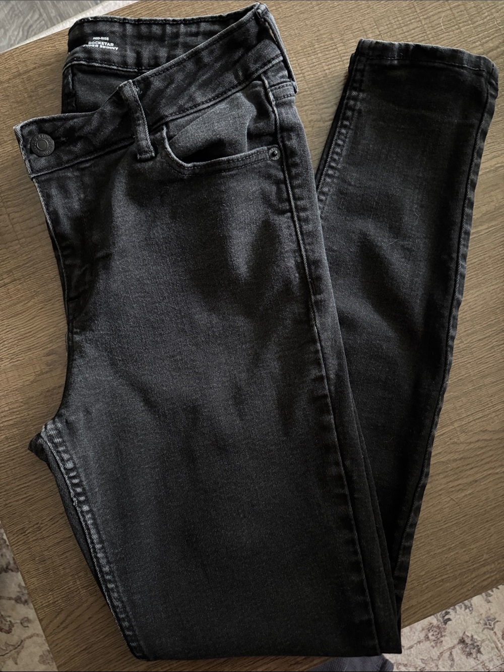 Old Navy Black Skinny Jeans - Sleek Stretch Denim